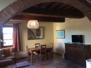 Charmantes Bauernhaus auf einem Hügel - Image 3