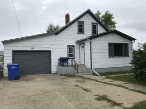 3 Bedroom, Story and a half in Langenburg - Image 4