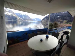 very quiet house directly on Lake Lucerne - Image 2