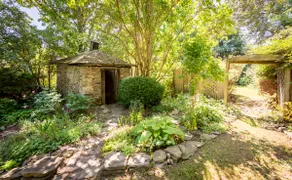 Glenn Scott Manor - Image 5