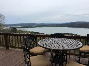 Crockett's Escape Cabin with 6 person hot tub - Image 2