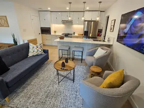 The Spring House. 4 bed 3 bath - Image 3
