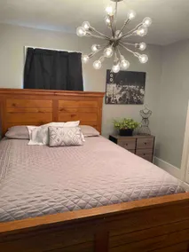 Updated 1 Bedroom Home with Laundry and Parking - Image 2