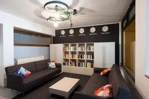 Dlb House - Image 4