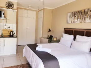 Guesthouse@Church #5 •JHB North • Upmarket studio - Image 2