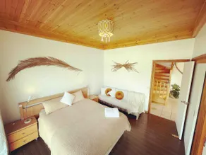 Hot Springs Treehouse - Image 5