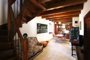 Calm Luxury Villa Original Artworks Free Parking - Image 2