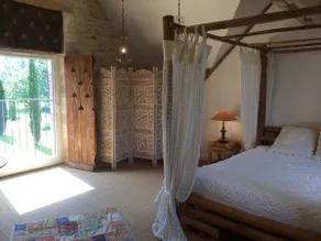 Apartment in a former convent near Orléans - Image 3