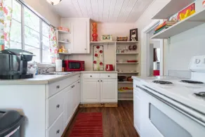 #2 Riverdeck~1bd Riverfront Tiny Home Coloma 95613 - Image 3