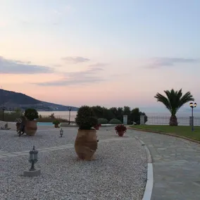 Villa on the Sea - Image 2