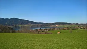 Lakeside & Mountain view - 4 bedroom family home - Image 3