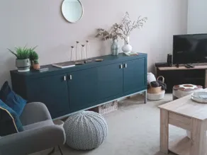 A charming town house situated close to the sea. - Image 2