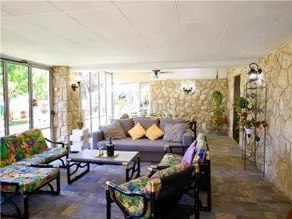 VILLA GARDEN - Image 4
