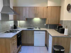 Modern 1 bed Barbican apartment, private parking - Image 5