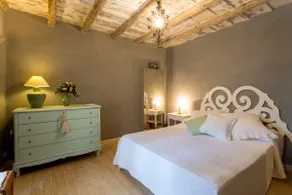 Red Elegant and Charming Country House near Rome - Image 5