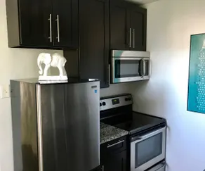 Town & Country I: Private Apt - Minutes From City - Image 5