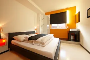 Central Space - Designer Loft 5 - Image 3
