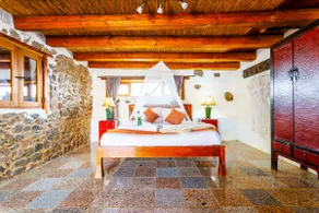 2 Bedroom Barn, Pool, Finca Arrieta Village - Image 2