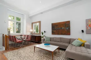 3 Bedroom Home w/ Parking in Beautiful Queen West - Image 4