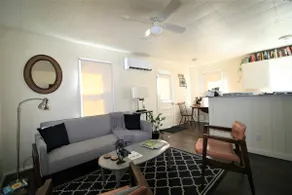 The Cottage in West Plains - Image 4