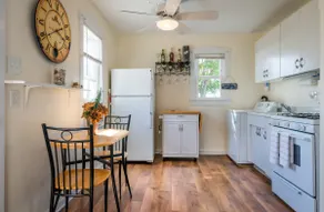Charming Bayfront Tranquility - Image 3