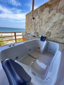 Oceanfront Diem Villa Jacuzzi II - Image 2