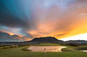 Eagles NestIII Mountain Peace Luxury Spa Farmstay - Image 4
