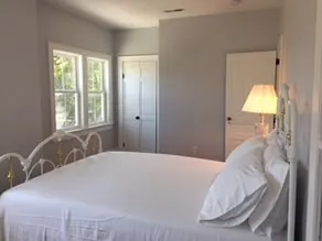 Location Comfort and Class in Historic Downtown! - Image 2