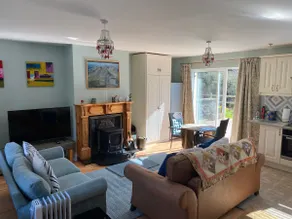 Kingfisher Riverside Retreat - Image 2