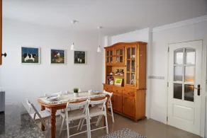 Ruzafa, 110m2, brigth, conditioned air - Image 2