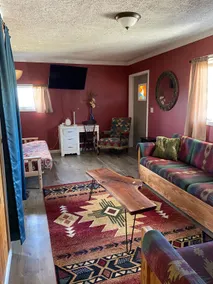 Intimate Stay with Lake View in Wine/Beer Country - Image 5