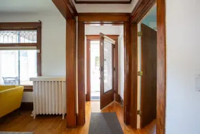 A charming Uptown home where good times are had - Image 5