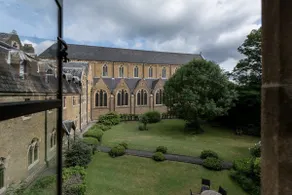 Quiet modern flat in historic priory, garden views - Image 4