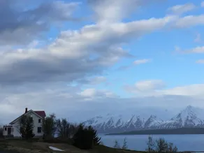 Karlsá Lodge - Image 2