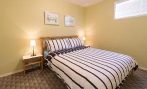 Vineyards & Lakeviews - Private Hillside Suite - Image 5