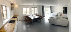 90 sqm apartment furnished for socializing - Image 2