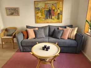 Centrally located townhouse by the sea. - Image 5