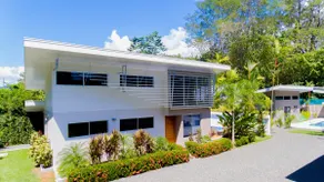Tropical Oasis: 3 Villas, 2 Pools, Whale's Tail! - Image 3