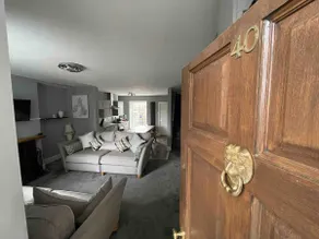 Four bedded grade two listed 1800's house on chapel grounds - Image 4