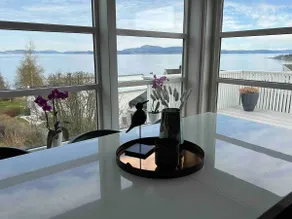 Modern house with amazing views - Image 5