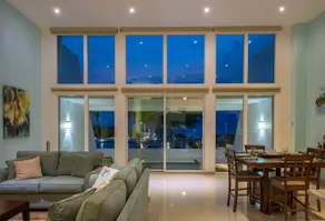 RETRAITE DE COUPLES PARFAITS! 5 Étoiles Luxe Grande Vue sur l'océan! Immense piscine, tennis et mor - Image 4
