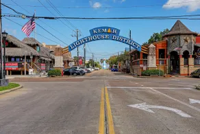 Kemah, TX 2nd floor condo. Restaurants , boardwalk - Image 3