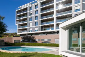 Luxury 4 bedr Flat w/ PANORAMIC Views & Pool!! - Image 4