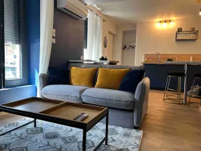 Beautiful Downtown Apartment - Image 4