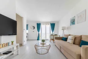 Elegance Home - Visit Paris - Private Parking - CDG - Image 2