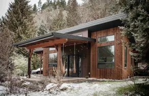 Bellingham Meadows- with hot tub and king size bed - Image 4