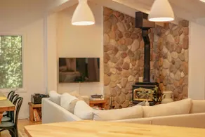 Paper Birch Cabin - Lakefront North Muskoka Escape - Image 3