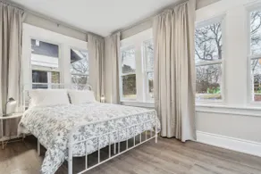 Sunny Gage Park Retreat - Image 3