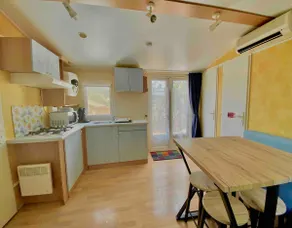 Modern COZY-style mobile home with air conditioning - Image 4
