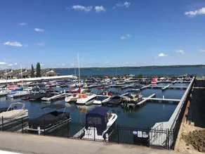 Sylvan Lake Marina View Townhome – AB, Canada - Image 2